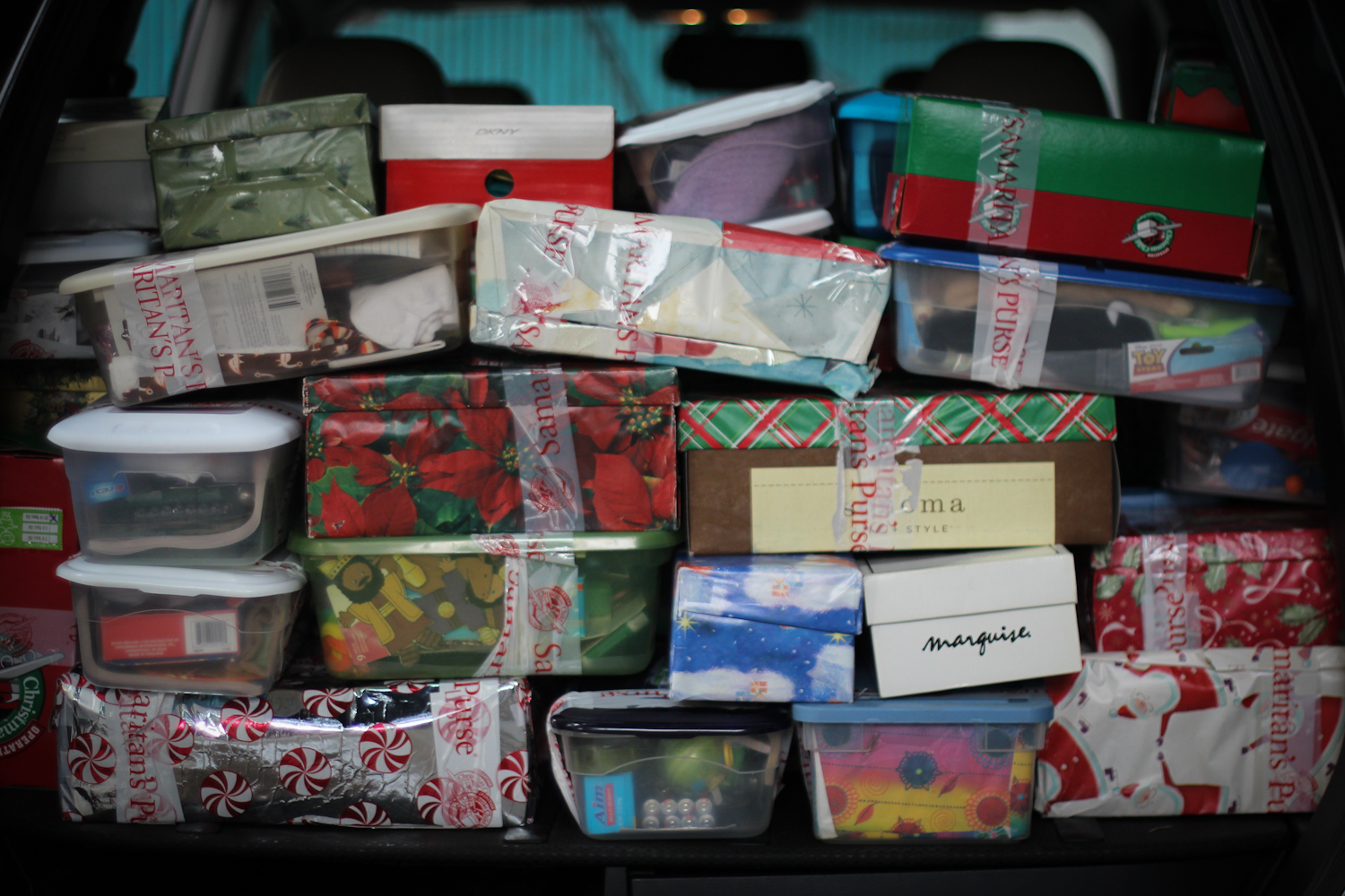 Ten Things To Pack in Shoeboxes for Operation Christmas Child ⋆ A  Delightful Glow